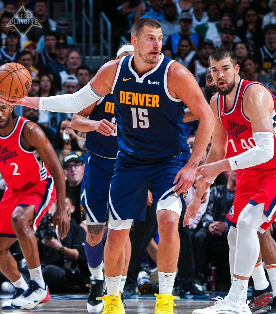 关于NBA季后赛今夜走向成谜，丹佛掘金篮板制胜，管理层满意，身体对抗强度拉满的信息-lol竞猜平台